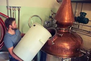 Како одабрати праву опрему за дестилерију?